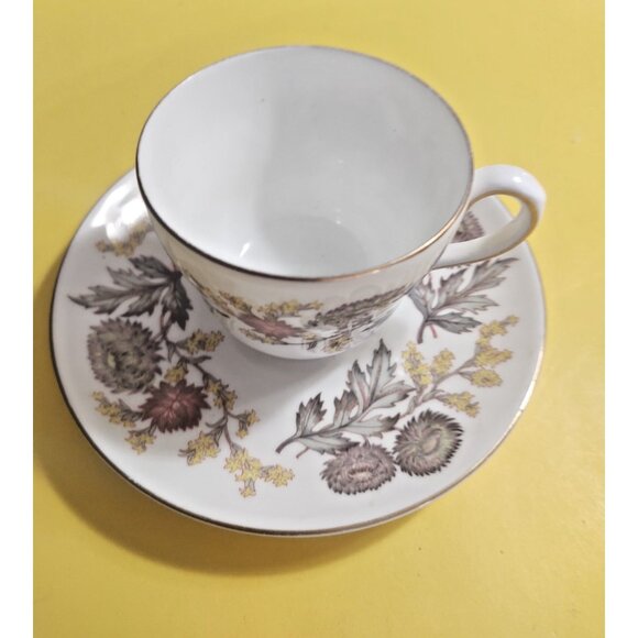 WEDGWOOD TEA CUP AND SAUCER - "LICHFIELD" - BONE CHINA - ENGLAND - Picture 6 of 11